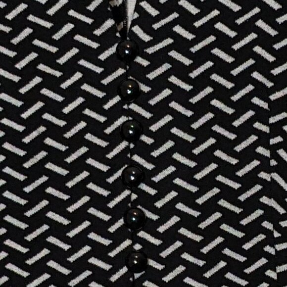 Women's ALEX MARIE Black/White Short, Slim Fit Button Casual Jacket; Size M - Picture 3 of 5